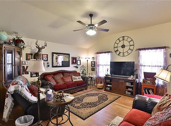 5th image of 366 Foxtrot Ln
