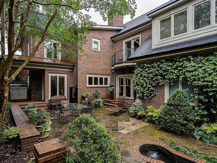 2nd image of 2222 Delpond Ln