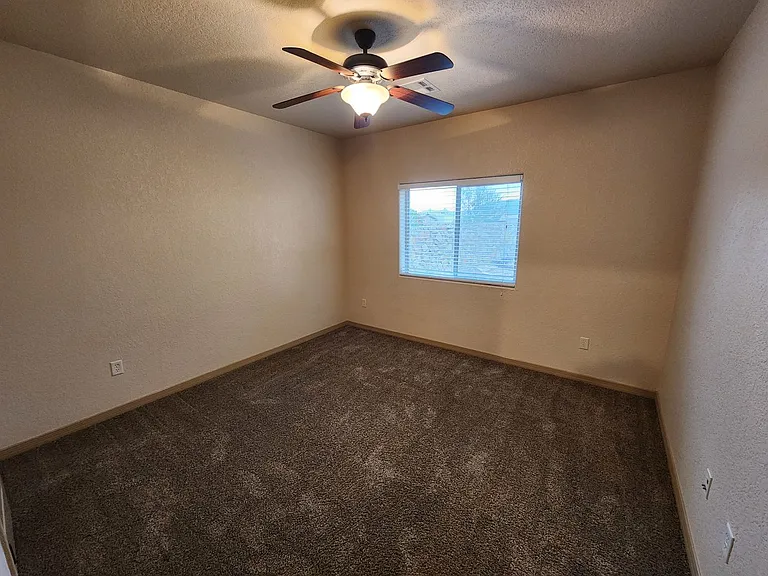 2105 San Patricio Loop — Photo 22