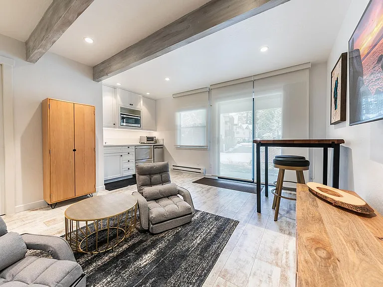 989 Tahoe Blvd — Photo 23