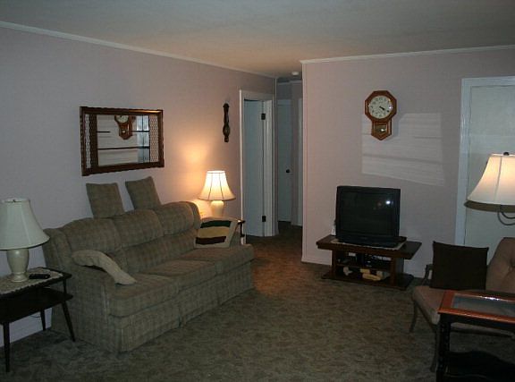 2nd image of 1214 Sunset Dr