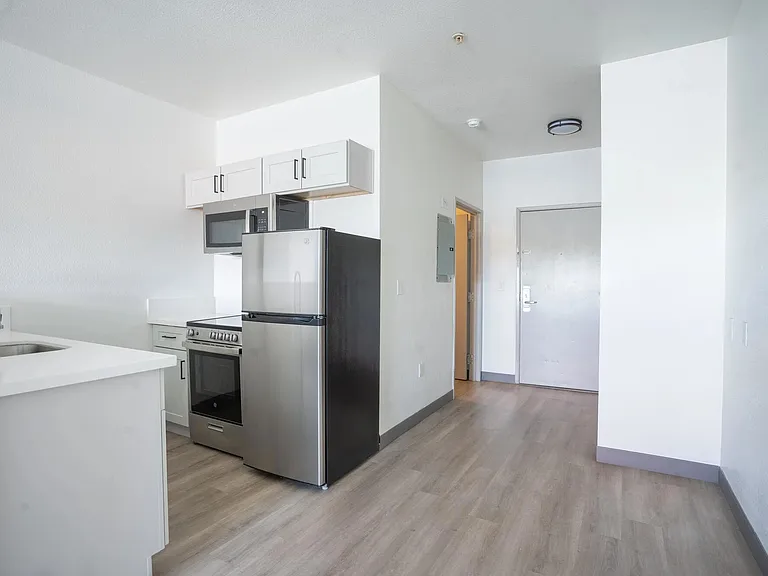 The Onyx at 695 — Photo 15