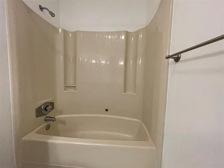 6040 Shakerwood Cir #205 — Photo 20