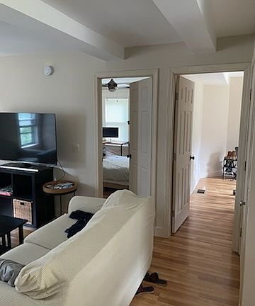 4th image of 35 Birch Cres Unit 3