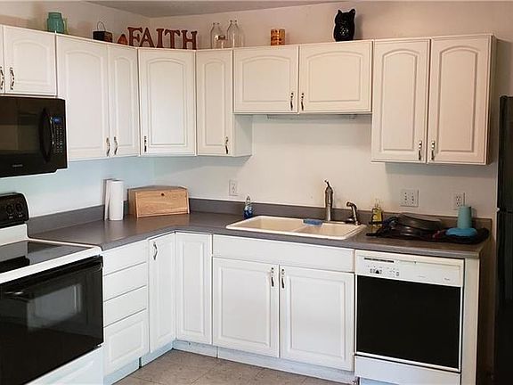 5th image of 2302 Cranberry Hill Ln