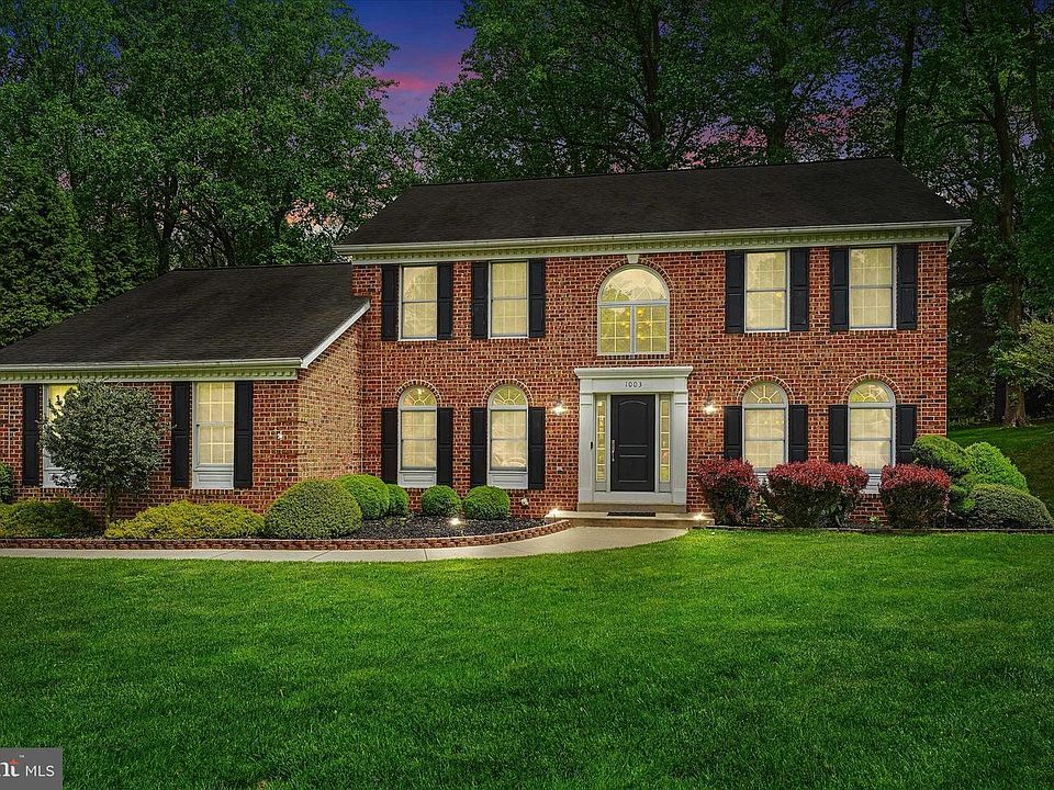 1st image of 1003 Redbrook Ct