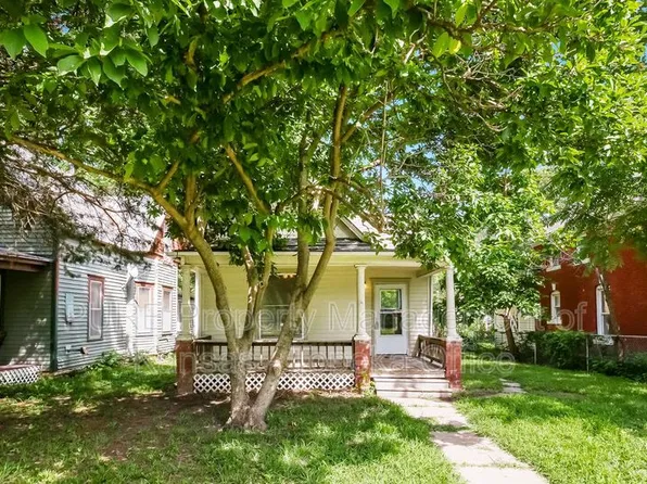 416 SW Clay St, Topeka, KS 66606