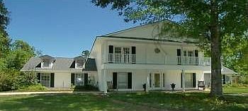 1st image of 104 Pinewood Cir
