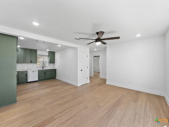 5th image of 126 N Smith St