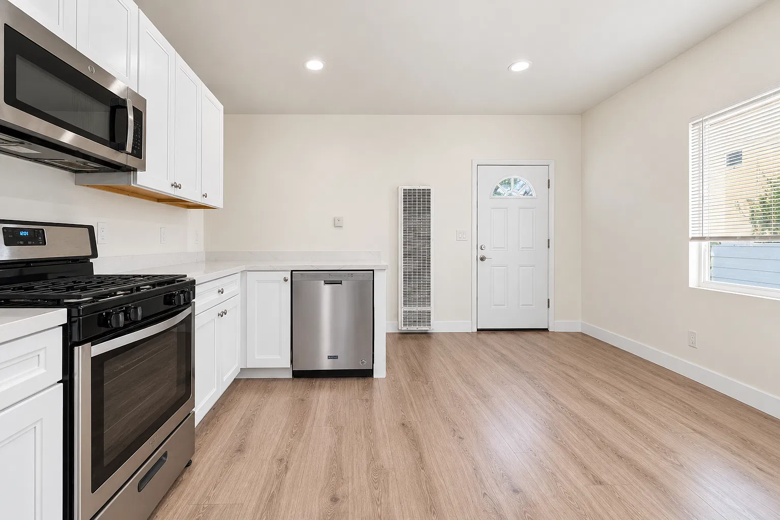 5320 Redding Road - 1 — Photo 3