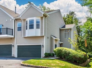 21 Teal Ln, Bedminster, NJ 07921