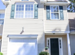 1204 Topgallant Ct, Virginia Beach, VA 23454