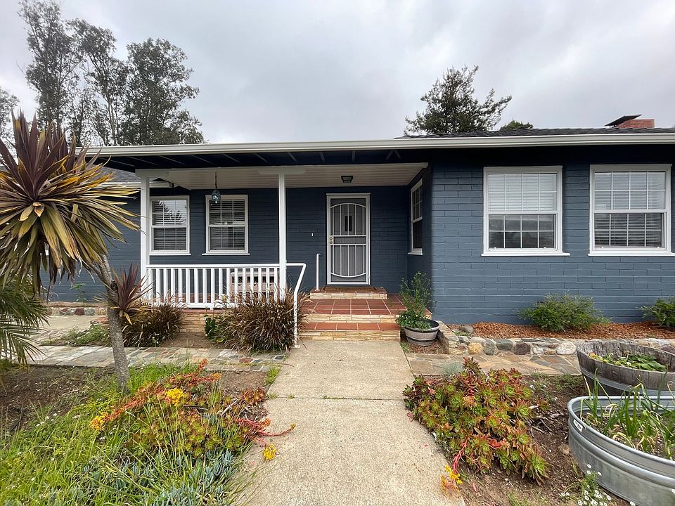 1st image of 136 Alta Dr