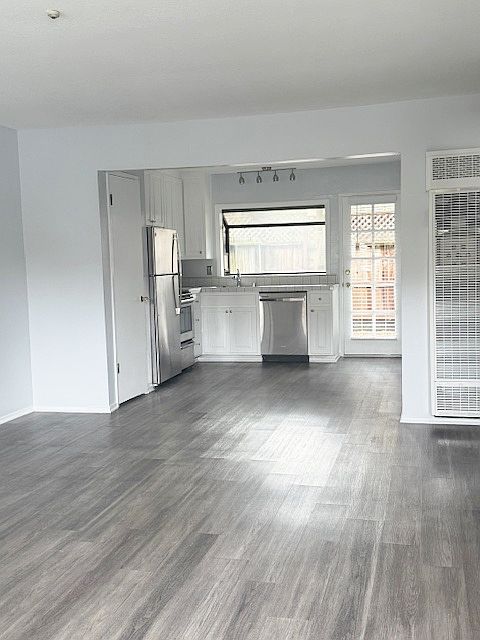 1st image of 426 North St Unit 5