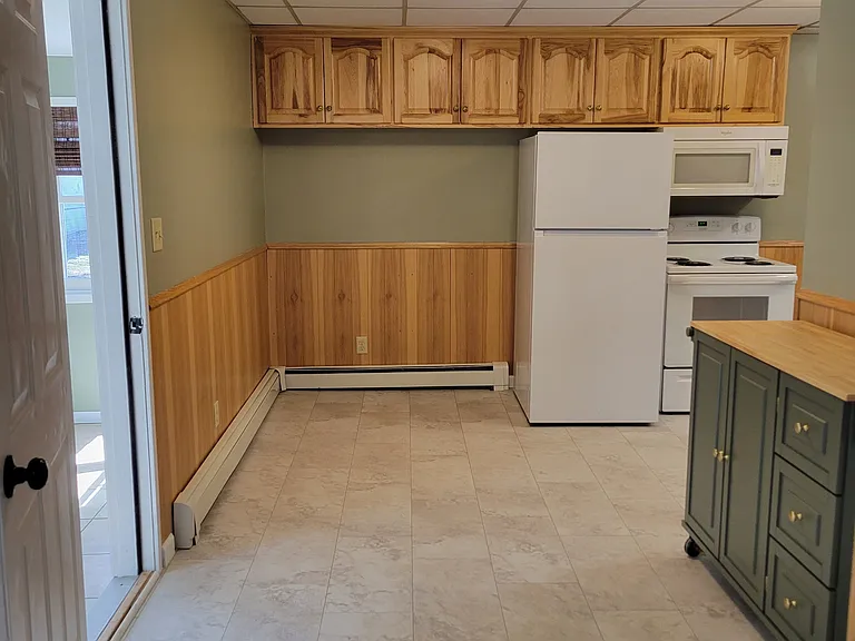 60 Birch Ave S — Photo 11