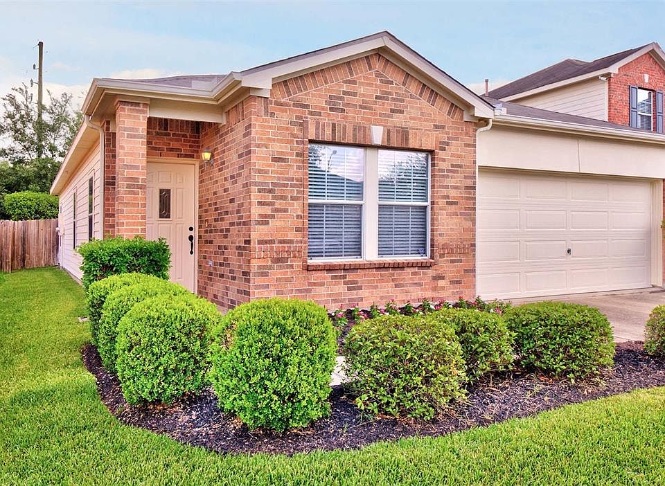 1st image of 14410 Avery Brooke Ln