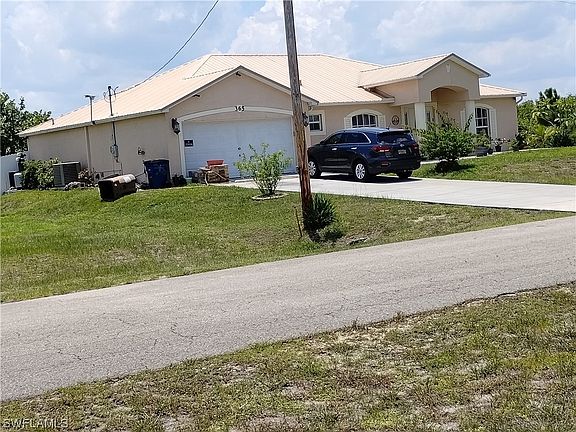 2nd image of 362 Chalet Ave S