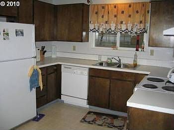 2nd image of 1602 NE Karen Ct