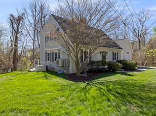 4 Avalon Pl, West Brookfield, MA 01585