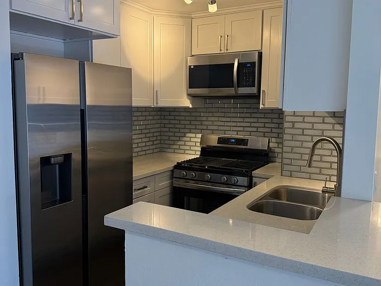 Tustin Palms Apartment Homes — Photo 34