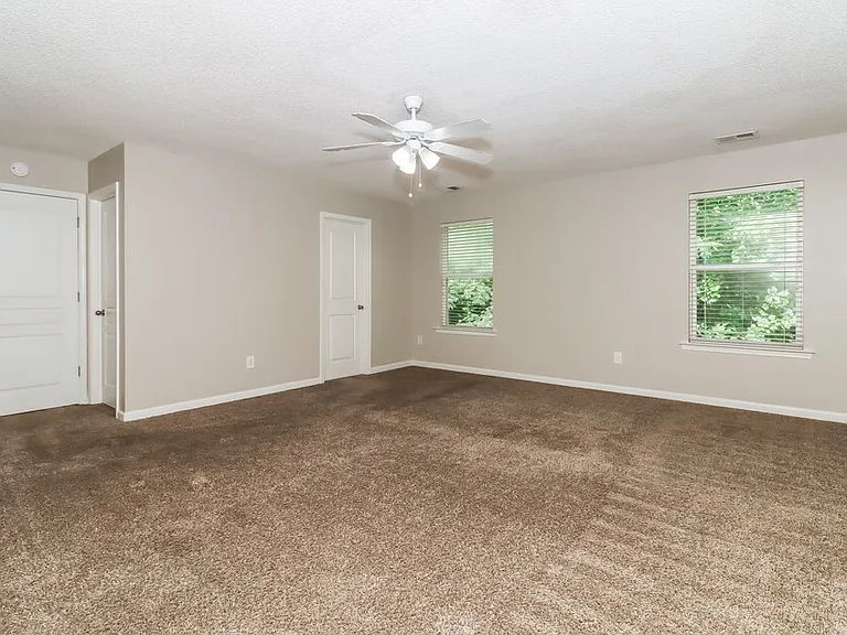 468 Darbys Run Ct — Photo 13
