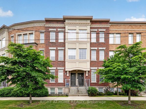 27 Island Rd #20, Toronto, ON M1C 0E4
