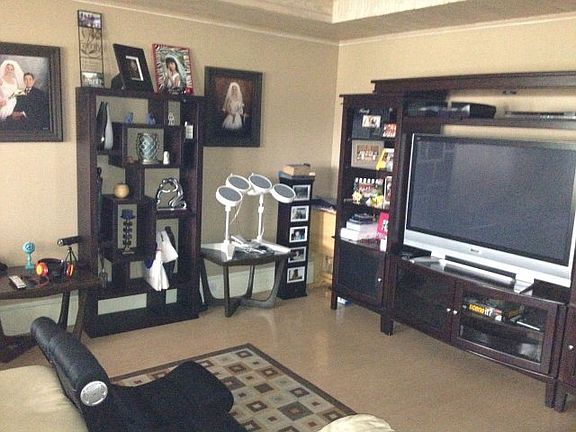 2nd image of 105 Pelican Ave