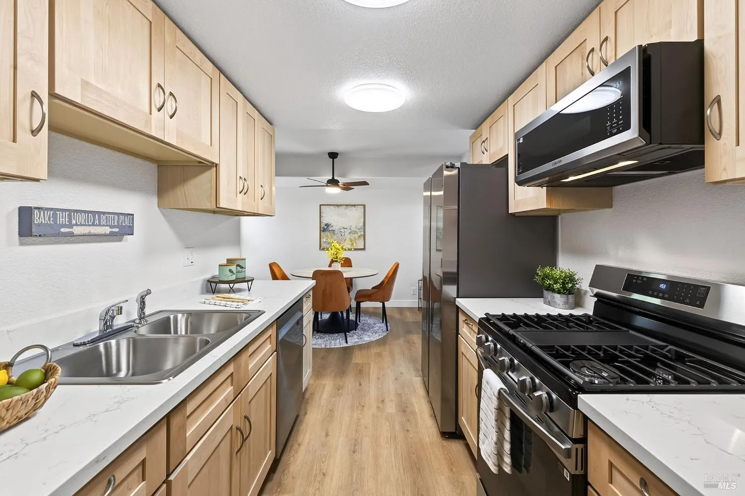 957 W 8th Street - Photo 10
