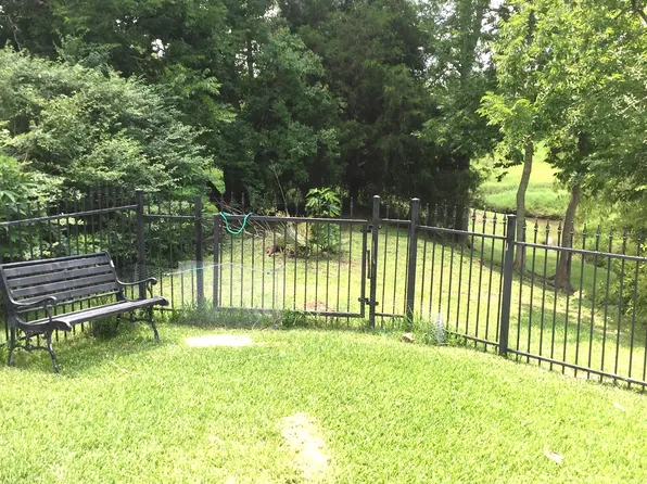 1934 Skip Rock St, Friendswood, TX 77546