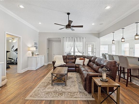 5th image of 3315 Grandlake Blvd