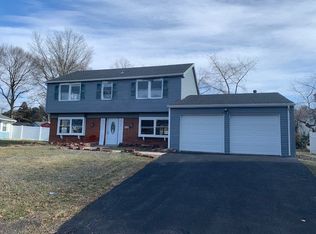 35 Enderly Ln, Willingboro, NJ 08046