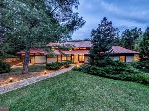 7263 Little River Ln, The Plains, VA 20198