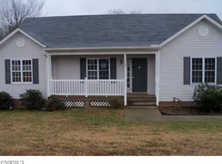 9979 Firethorn Ln, Quinton, VA 23141