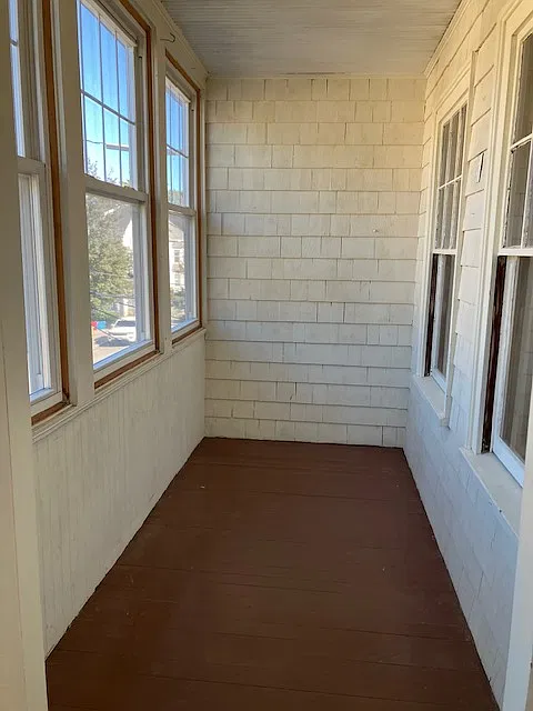 2 bed, 1000 sqft, $3,000 — Photo 3