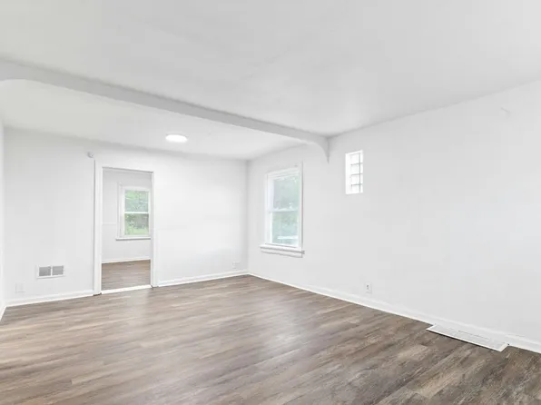 831 Harlan Ave, Saint Louis, MO 63147