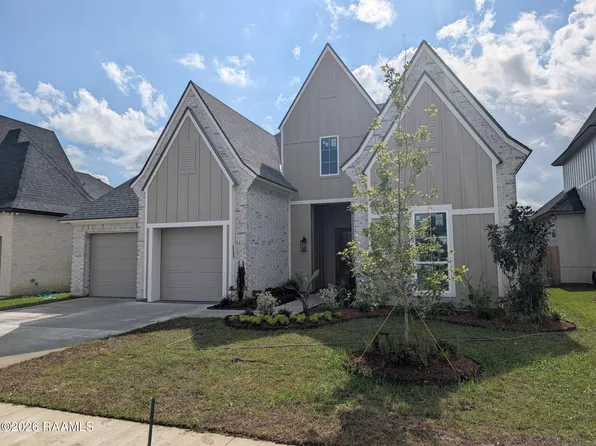 208 Amsterdam Ave, Youngsville, LA 70592