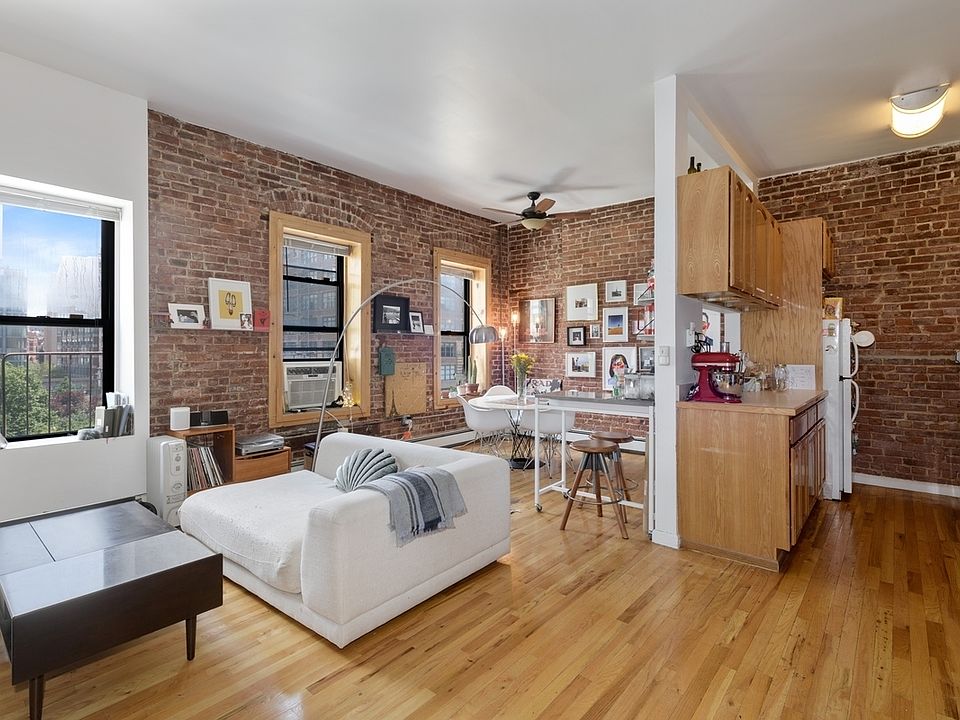 1st image of 225 Hudson St APT 8