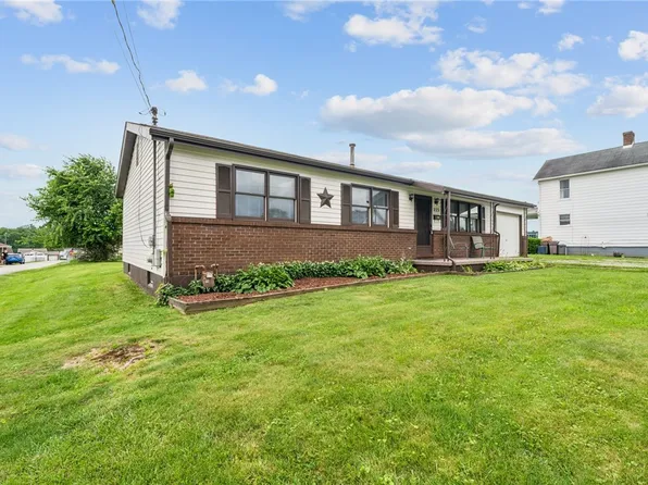 223 Dent St, Belle Vernon, PA 15012