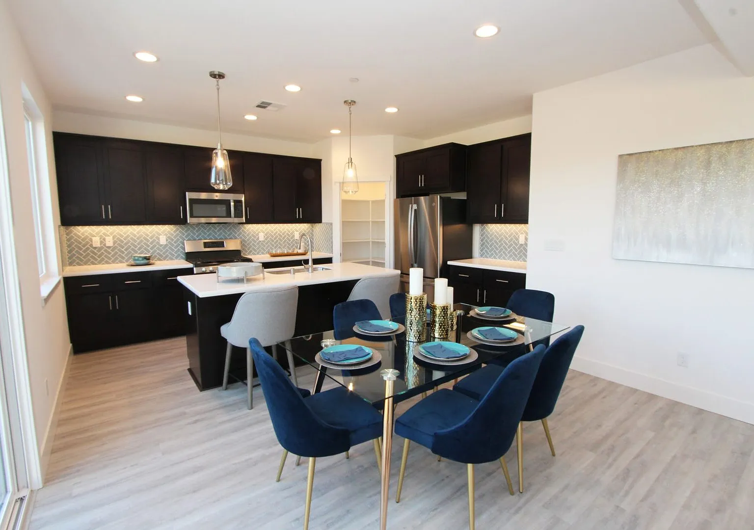 Gorgeous New Build 3 bedroom 2.5 bathroom home in Santana Ranch Available NOW!! — Photo 1