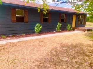 1604 Hays St, Seguin, TX 78155