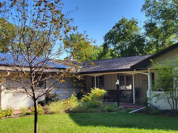 802 N Brookfield Rd, Wichita, KS 67206