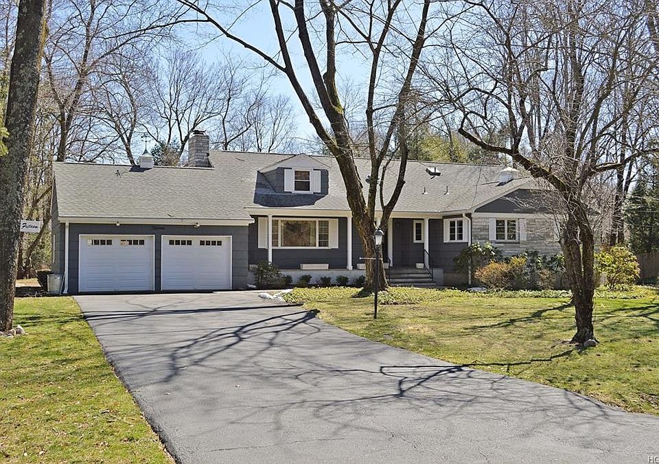 1st image of 15 Mayer Dr