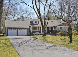 15 Mayer Dr, Suffern, NY 10901