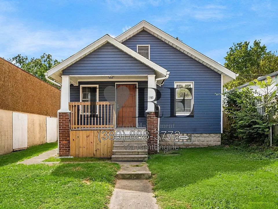 1385 Sullivant Ave