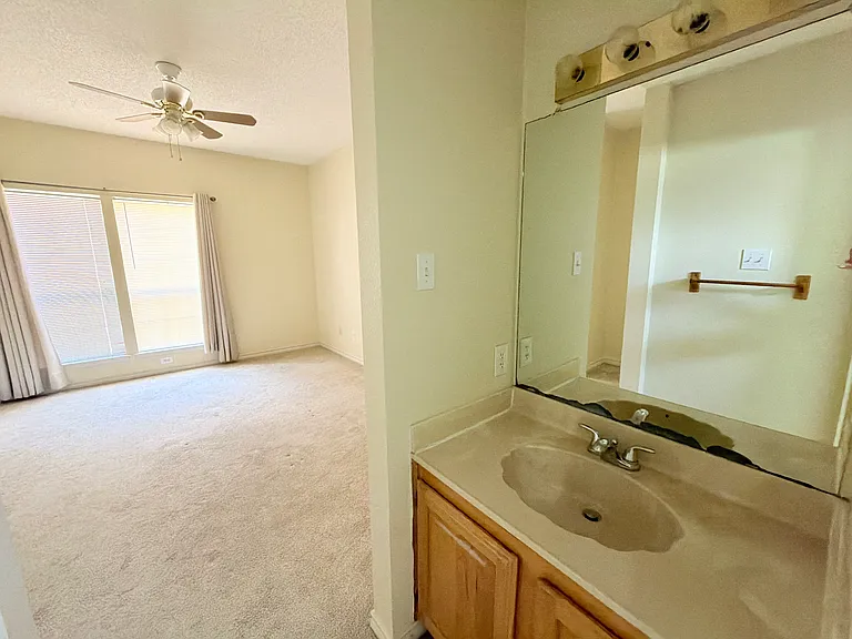 3001 Cedar St #114 — Photo 20