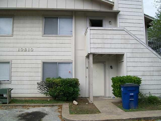 1st image of 10810 Lanshire Dr APT A