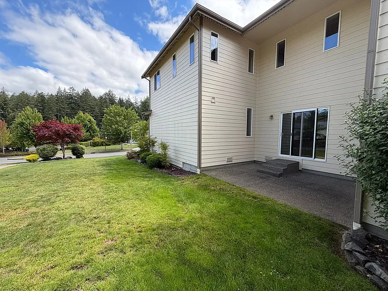 1874 Miller Dr — Photo 27