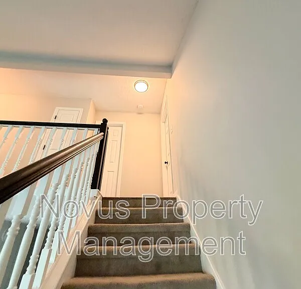 177 Melleray Ct — Photo 12