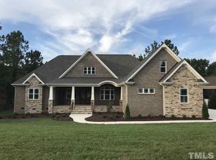 435 Balmoral St, Clayton, NC 27520