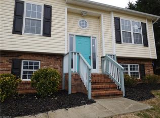 1150 Lowvalley Ct, Rural Hall, NC 27045